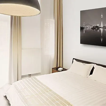 The Red - Living Suites By The Rhine Aparthotel