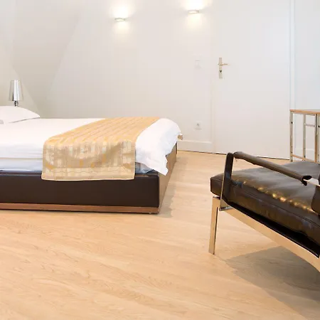 The Red - Living Suites By The Rhine Dusseldorf