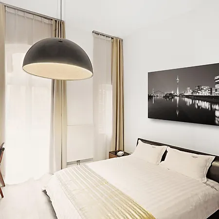 Aparthotel The Red - Living Suites By The Rhine Dusseldorf