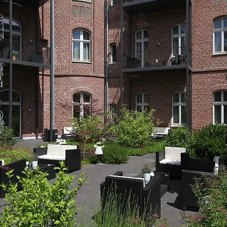 The Red - Living Suites By The Rhine
