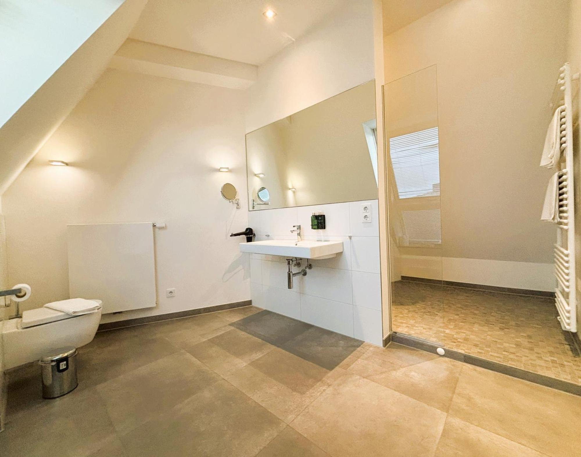 Aparthotel The Red 5*