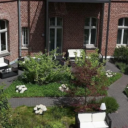 The Red - Living By The Rhine Aparthotel 5*