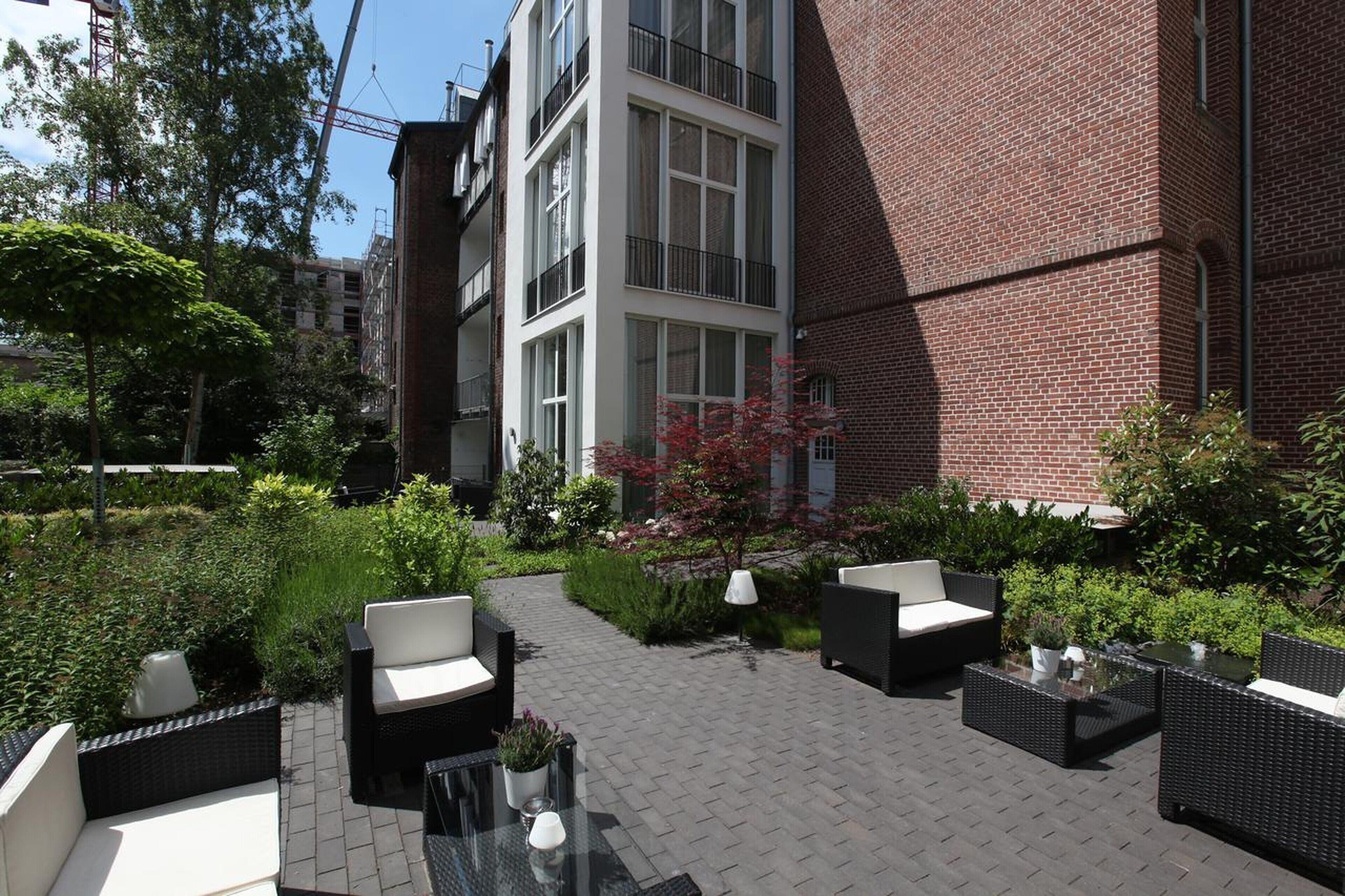 The Red - Living Suites By The Rhine Dusseldorf