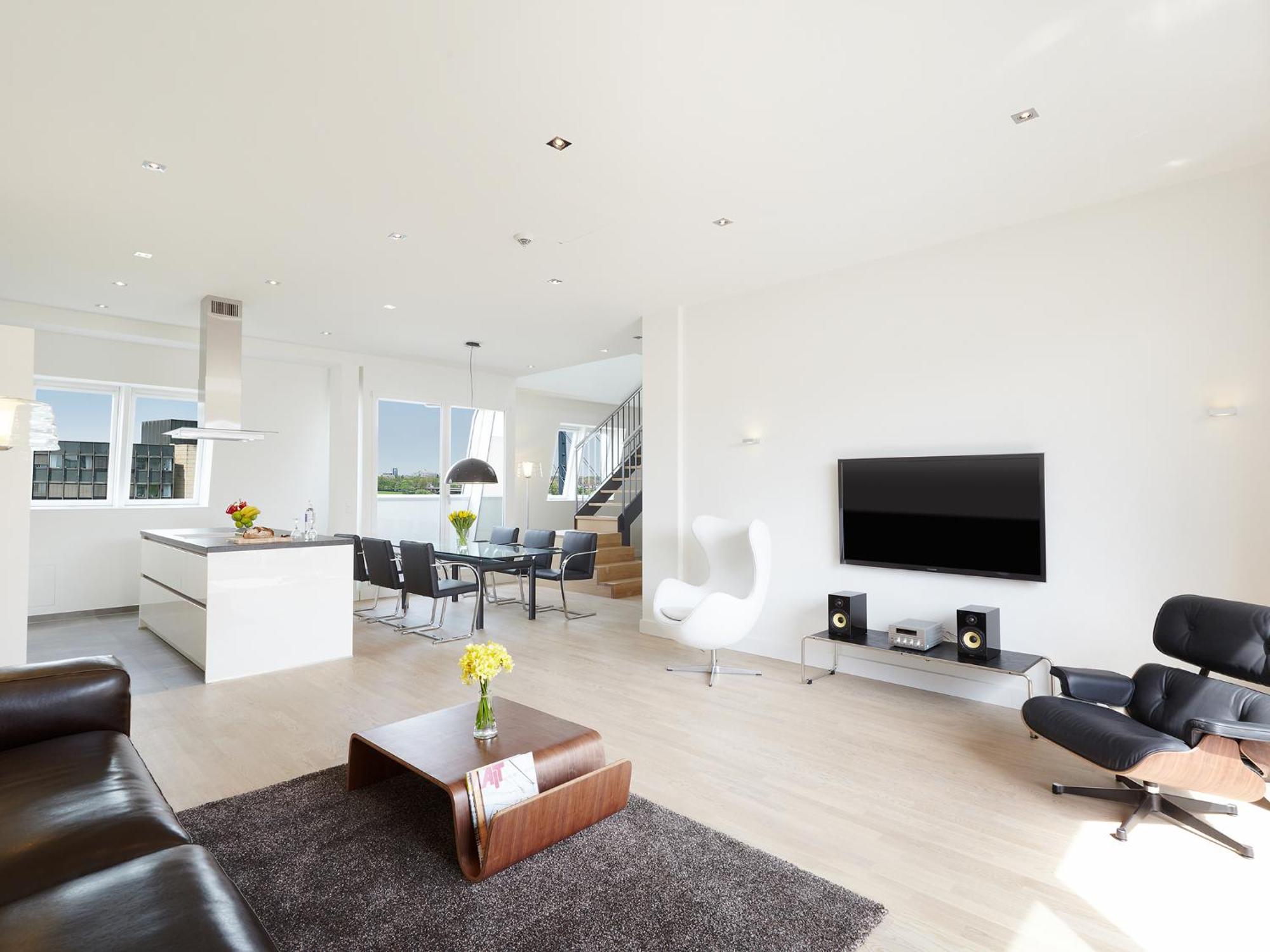 The Red - Living Suites By The Rhine